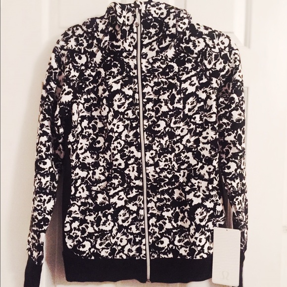 Amazing Lululemon Scuba Hoodie III