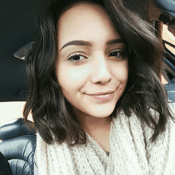 Meet your Posher, Jasmine - Picture 1 of 1