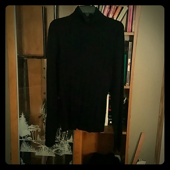 Black Longsleeve Turtleneck