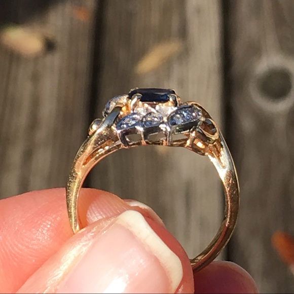 Sapphire and Diamond Ring - Picture 3 of 4