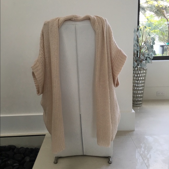 Cream knitted maternity cardigan. Size L
