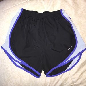 Women's Nike Norts