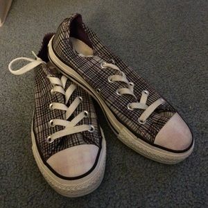 Size 6 purple plaid converse