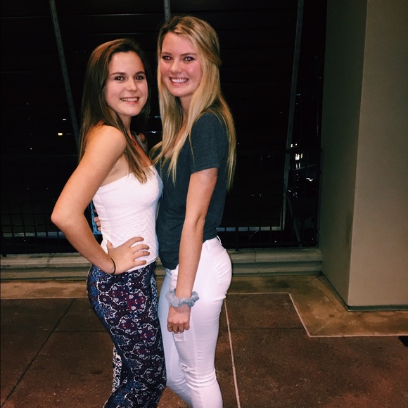 Meet your Posher, Ashley - Picture 1 of 1