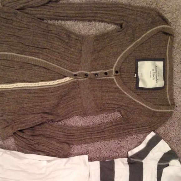 Abercrombie and Fitch Sweater Cardigan