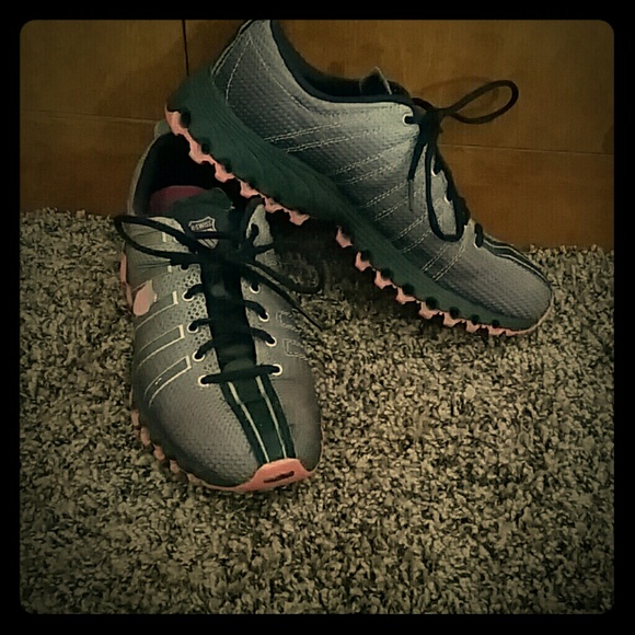 K-Swiss Tennis shoes