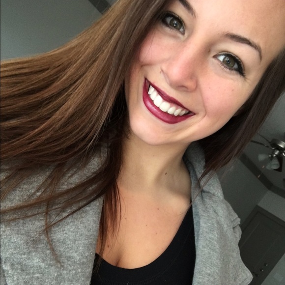 Meet your Posher, Erica