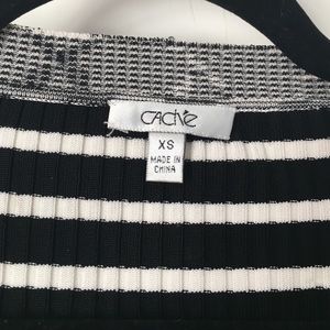 Cache Tops - Cache 3/4 length shirt Cache Tops - Cache 3/4 length shirt