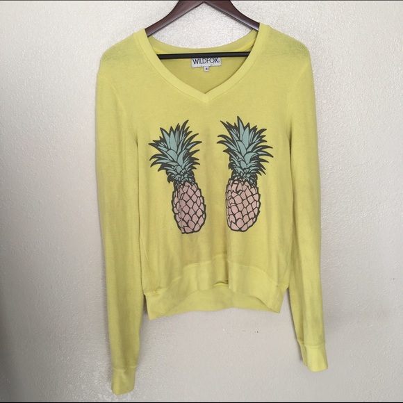 Wildfox Sweaters - WILDFOX SZ SMALL PINEAPPLE BBJ SWEATER