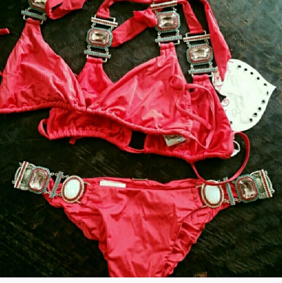 Beach Bunny Other - Traded - Beach bunny material girl