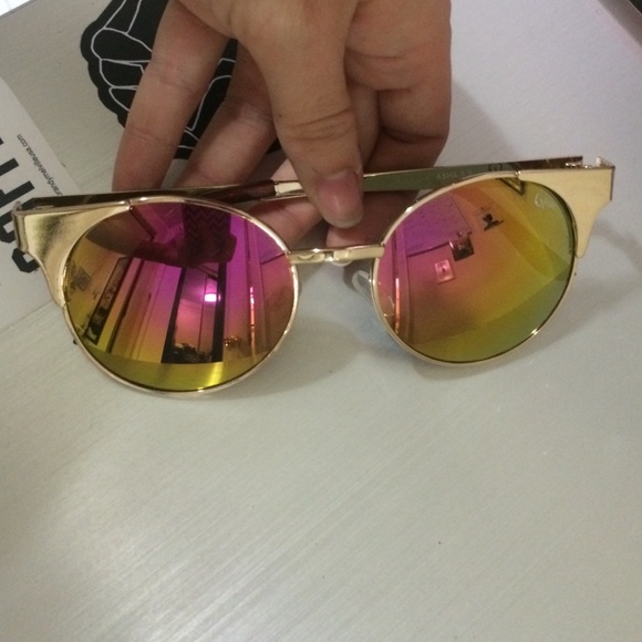 Quay sunnies