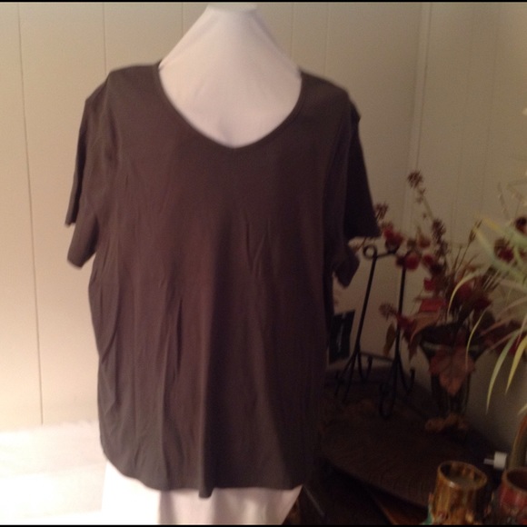 Short sleeve tee