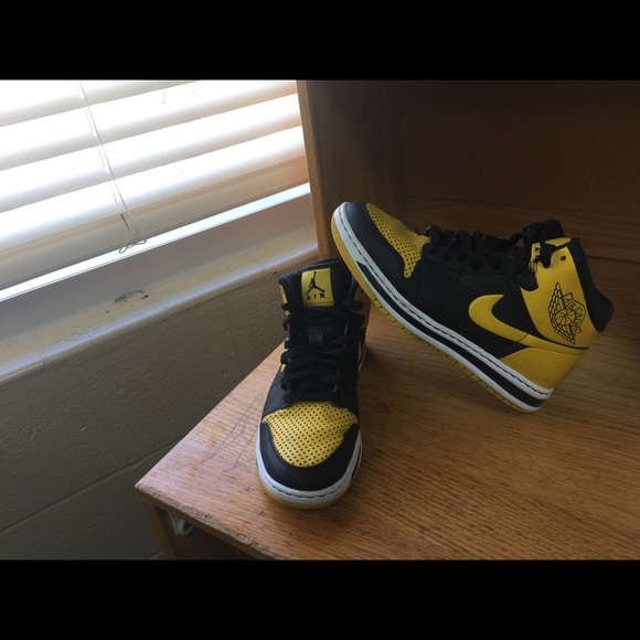 Jordan's 1's ! - Picture 2 of 2