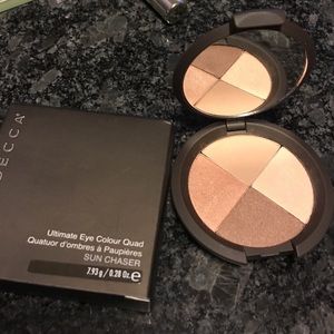 ❌SOLD❌ Becca ultimate eye color quad