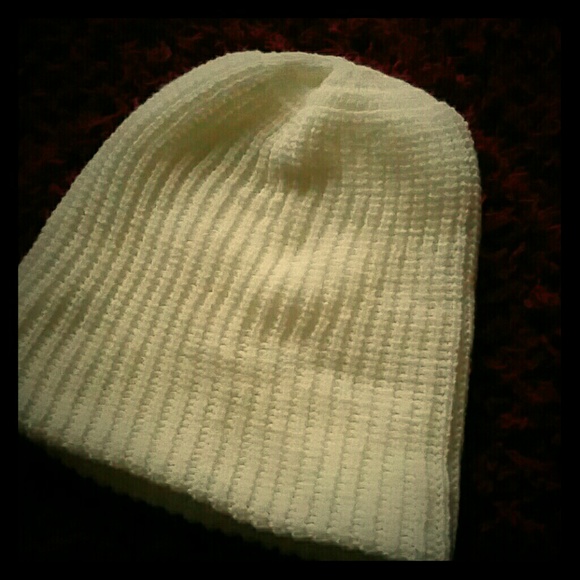 Fluffies beanie