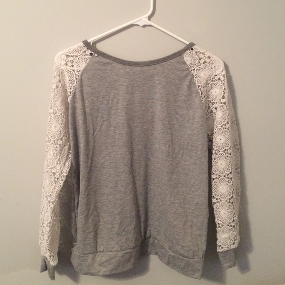 Grey long sleeve top. Never Worn