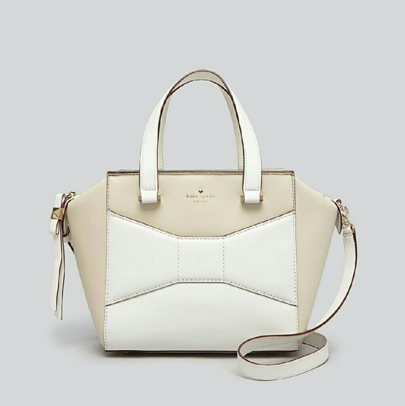 ***SOLD***Kate Spade Small 2 Park Avenue Beau
