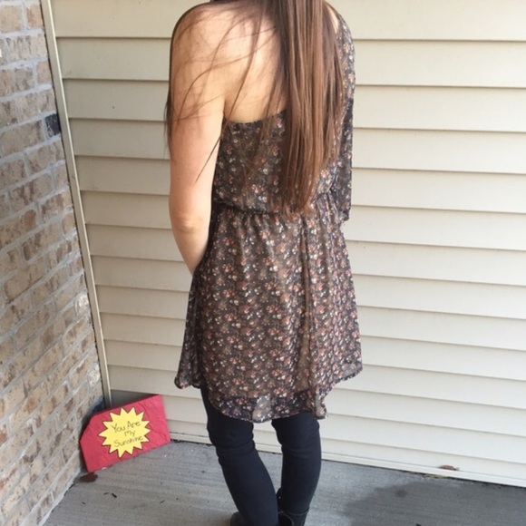 🎉HP🎉Floral One-Shoulder Dress