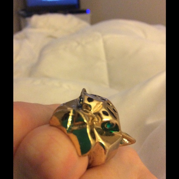 Ring - Picture 2 of 3