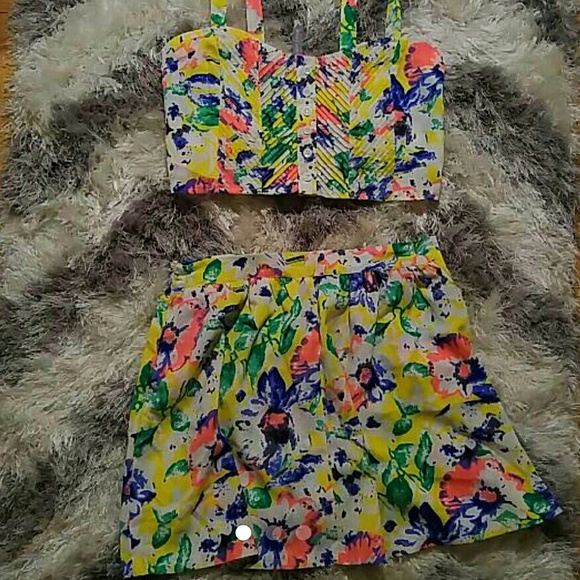 NWOT Crop top & Skirt