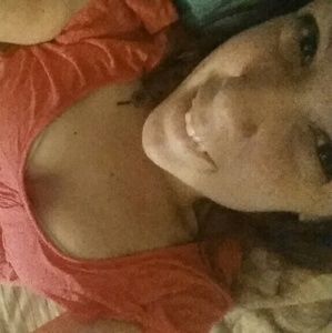 Meet your Posher, Adriana