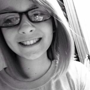 Meet your Posher, Abigail