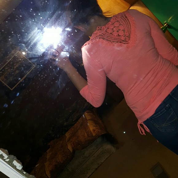 Coral tshirt - Picture 3 of 4