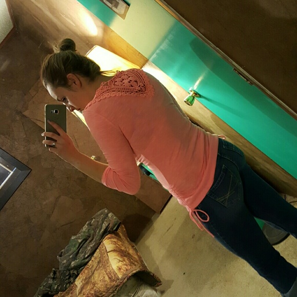 Coral tshirt - Picture 4 of 4