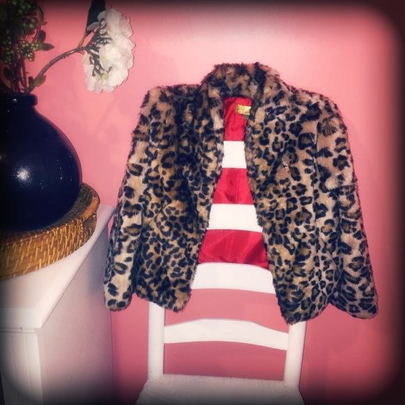 TAGS ON! Vera Wang Princess Faux Fur Coat