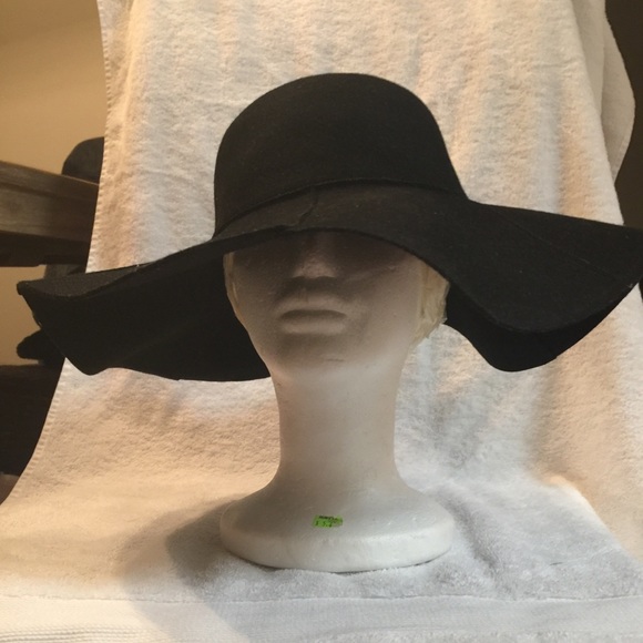 Floppy hat💕 - Picture 4 of 4