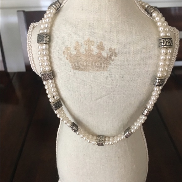 Brighton Chocker