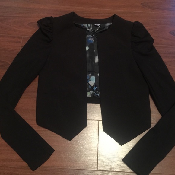 H&M Jackets & Blazers - 🎉 Final Sale 🎉 H&M Puff Princess Sleeve Cardigan