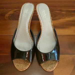 Charles David Incline black patent cork heels 8