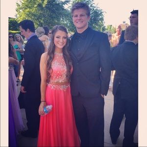 PROM DRESS it's a size "small" will fit sizes 2-4