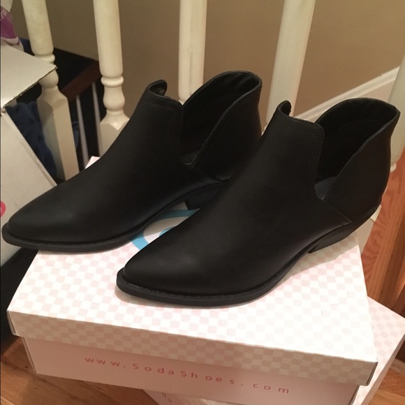 Brand new never worn adorable black booties!