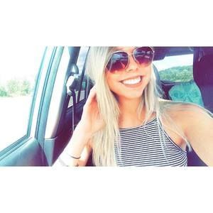 Meet your Posher, Natalie