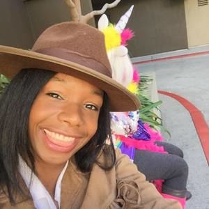 Meet your Posher, Annie