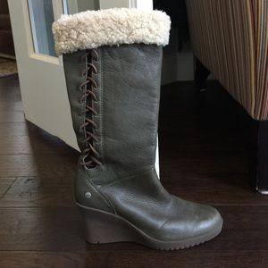 NWOT UGG boots size 8
