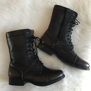 Brown combat boot