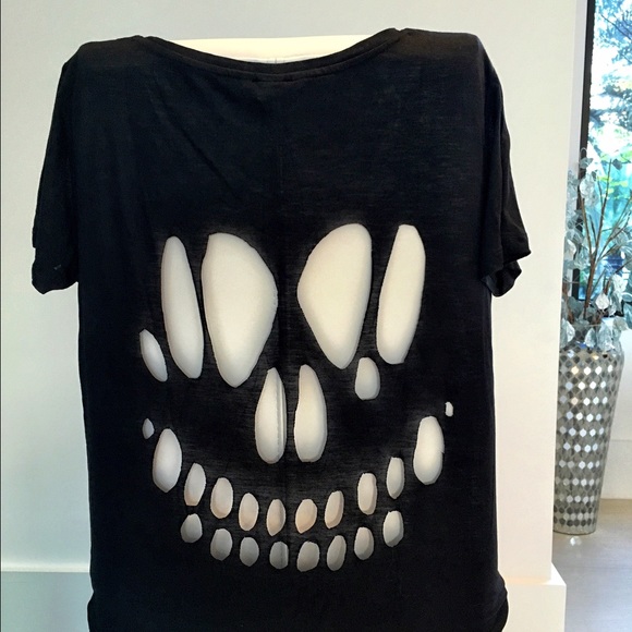 Black custom Skull Cutout T-shirt Size Small