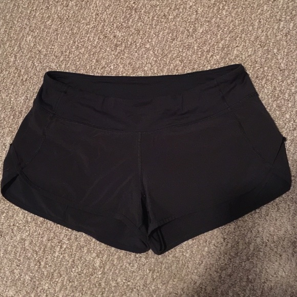 Lululemon speed shorts... 30.00 🅿️🅿️