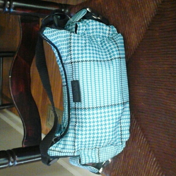 Ralph Lauren pursue