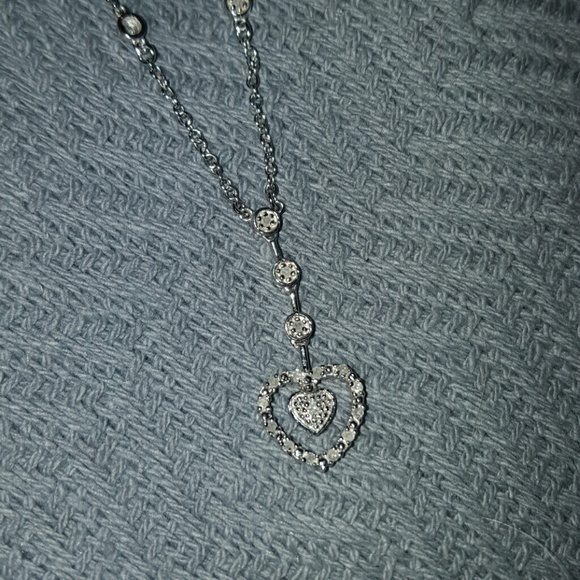 Diamond sterling silver necklace - Picture 2 of 3