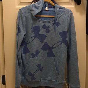Under Armour hooded sweat shirt