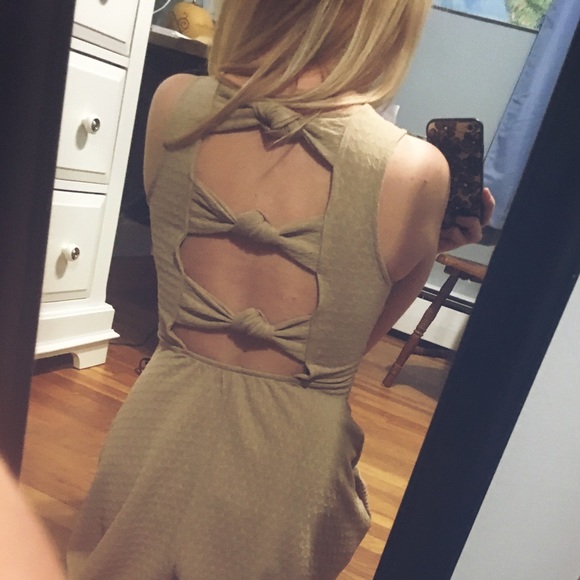 🌟SOLD🌟Nude Love Culture Dress Size Small - Picture 3 of 4