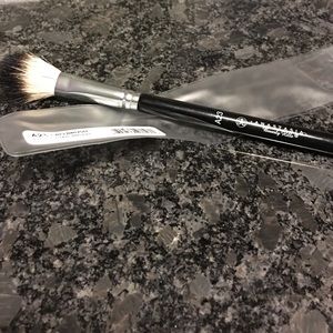 Anastasia Beverly hill a23 pro brush