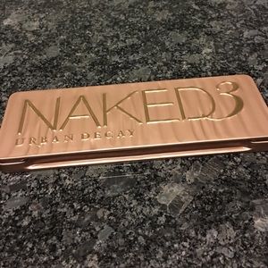 Urban decay naked 3