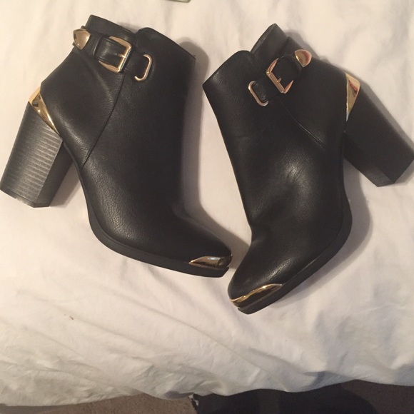 Black boots