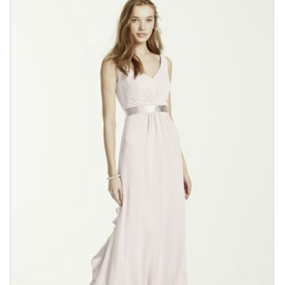 Beautiful chifon dress with back ruffle. - Picture 3 of 3