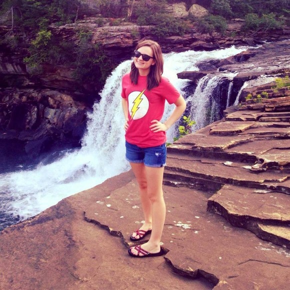 Meet your Posher, Kendra - Picture 1 of 1